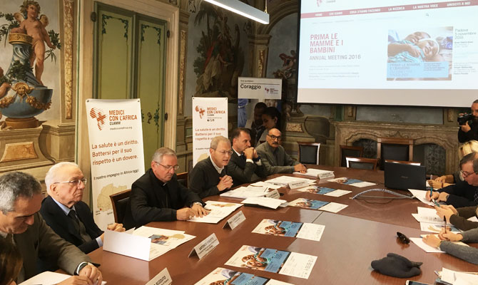 Prima le mamme e i bambini conferenza stampa 5 novembre sergio calabresi
