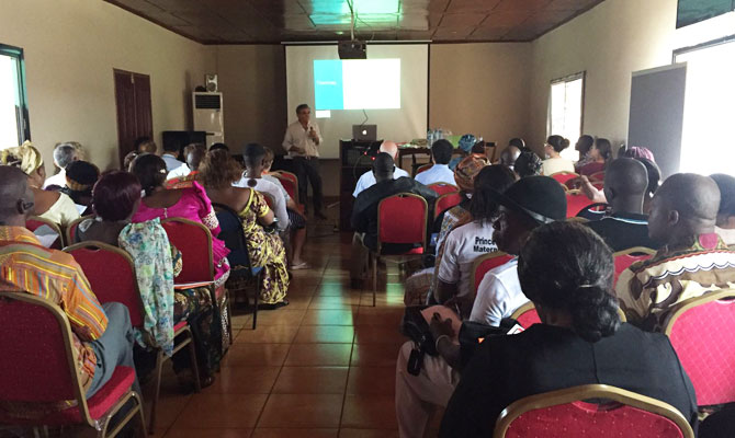 Freetown, Sierra Leone - 24 febbraio 2015. Enzo Pisani del Cuamm presenta i dati dell'intervento.