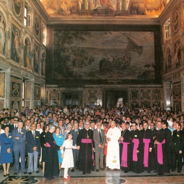 Giovanni Paolo II riceve in udienza speciale il CUAMM.