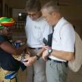 Dr. Paolo Setti Carraro e don Dante Carraro del Cuamm in Sierra Leone