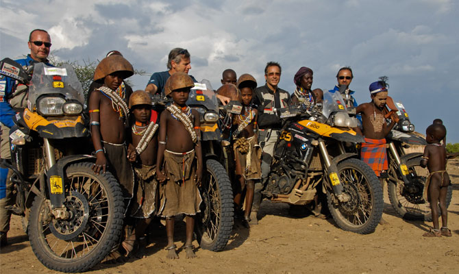 foto mostra pordenone in moto alla scoperta dell'africa
