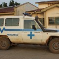 sierra leone medici con l'africa cuamm ambulanza per le gestione delle emergenze ostetriche a pujehun